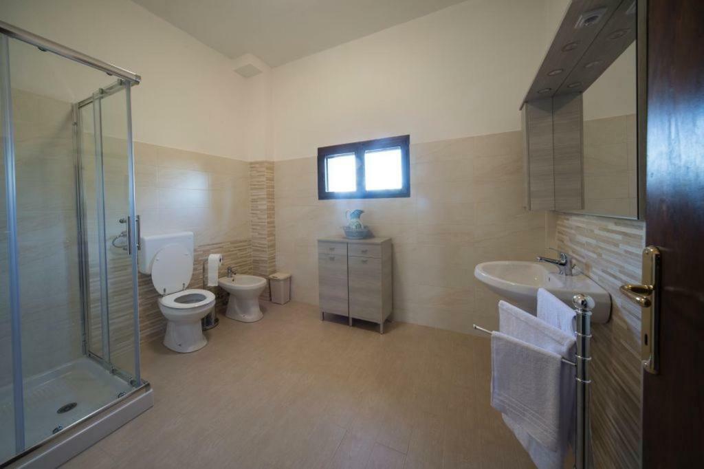 La Vecchia Cantina Guzzardi Lari Dış mekan fotoğraf