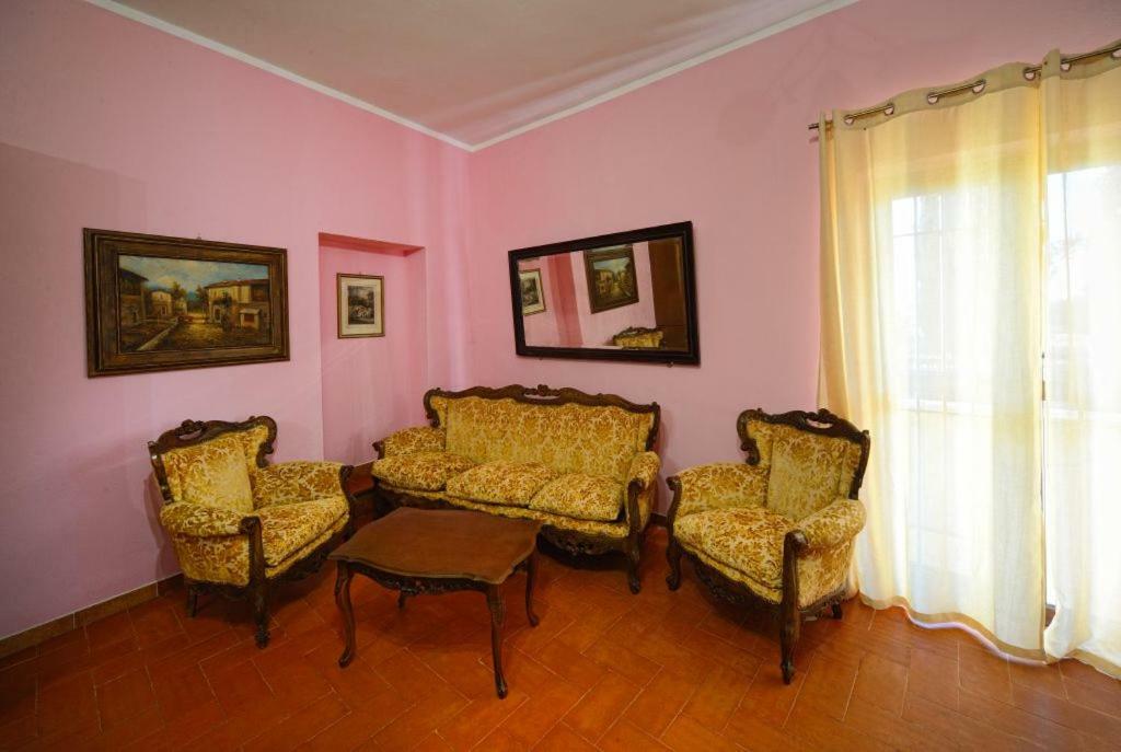 La Vecchia Cantina Guzzardi Lari Dış mekan fotoğraf